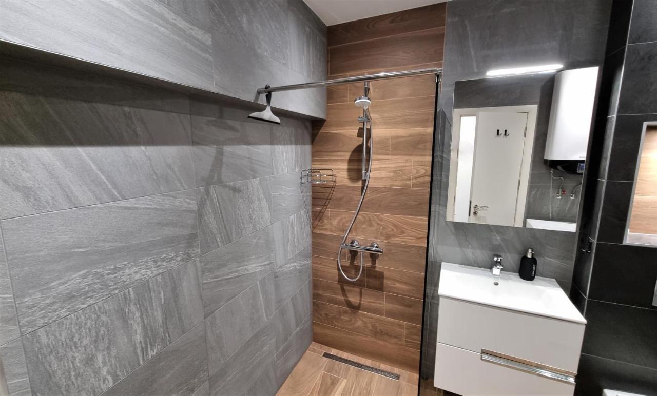 Luxury Quiet Apartment In The City Center Plovdiv Ngoại thất bức ảnh