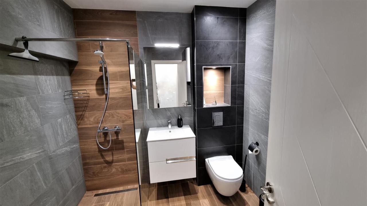 Luxury Quiet Apartment In The City Center Plovdiv Ngoại thất bức ảnh